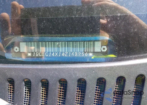 2004 Chevrolet Silverado 1500 из США, поврежденный, VIN 1GCEC14X14Z168256